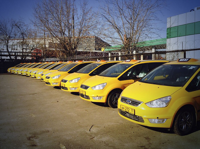 телефон такси минивэн 24 в Москве